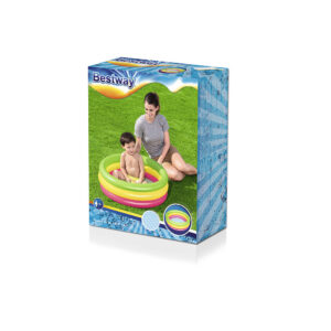 Bazen za djecu Summer Set 70cm. Višebojni bazen od vinila sa mekim dnom za korištenje na terasi ili vrtu. Ima mekano dno na napuhavanje i 3 raznobojna prstena u boji.