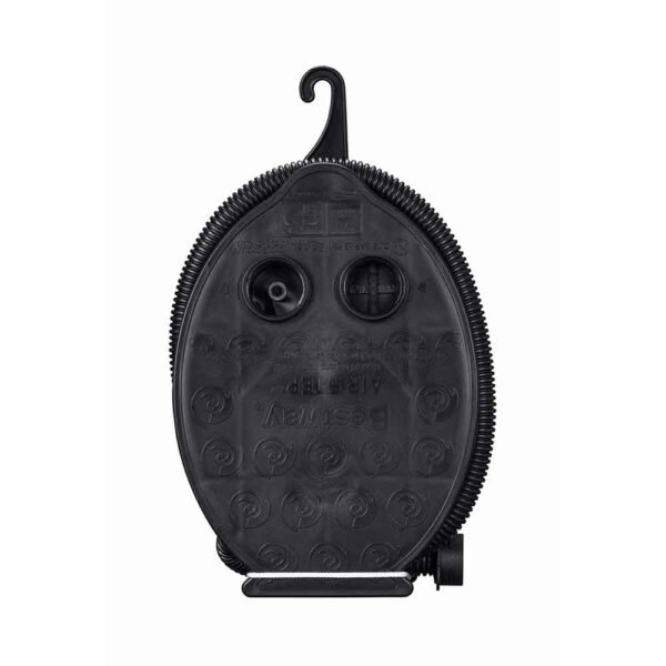 Praktična nožna pumpa za madrace Air Pump dimenzija 28x19 cm omogućuje brzo napuhivanje i ispuhivanje madraca i napuhujućih predmeta. Uključuje 3 univerzalna adaptera za različite ventile.
