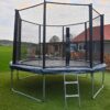 Akrobat Orbit trampolin za dvorište s mrežom i sigurnosnim sustavima. Kvalitetan obiteljski trampolin s odličnim odskokom i jednostavnom montažom.