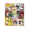 Hello Kitty Fluffy Diary Set uključuje plišani dnevnik, 3 mini gel olovke i dekorativne naljepnice s Hello Kitty and Friends motivima. Savršen kreativni poklon za djecu.